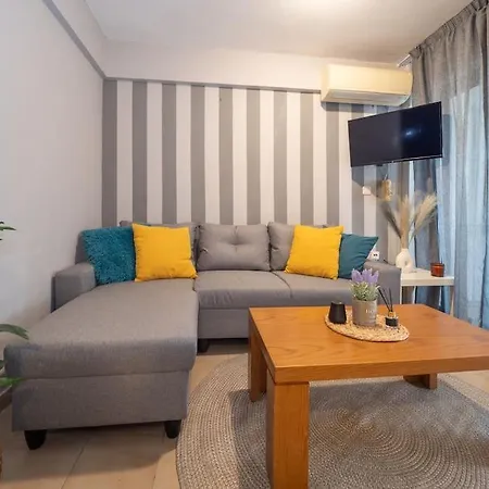 Corfiot Maisonette With Shared Pool - Govino Bay Gouvia