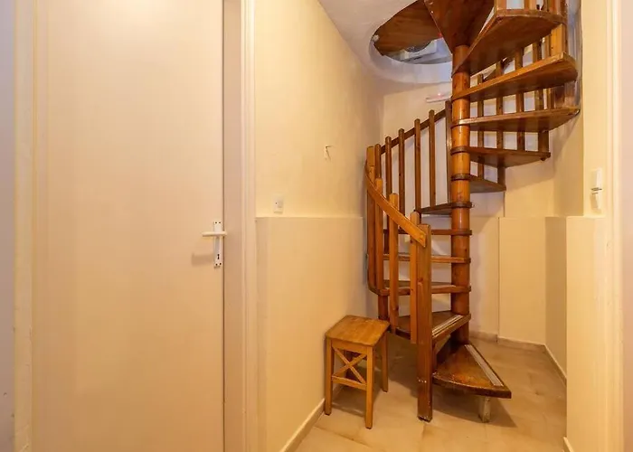 شقة Corfiot Maisonette With Shared Pool - Govino Bay *