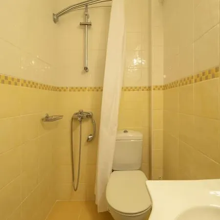 Corfiot Maisonette With Shared Pool - Govino Bay شقة