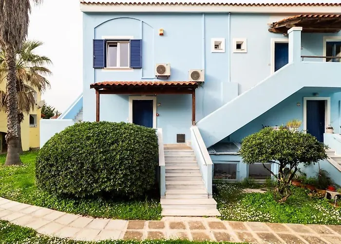 Corfiot Maisonette With Shared Pool - Govino Bay Gouvia